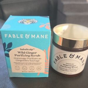 Fable & Mane Wild Ginger Purifying Scrub - Blue and White